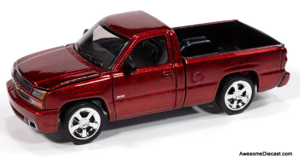 2005 Chevrolet Silverado SS Custom (Single Cab), Candy Apple Red Metallic 1:64 Diecast by Auto World