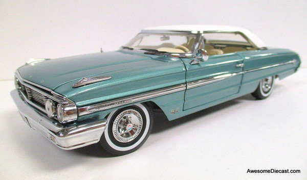 1964 Ford Galaxie 500 Hardtop - Dynasty Green 1:18 Diecast Car Model by Sun Star