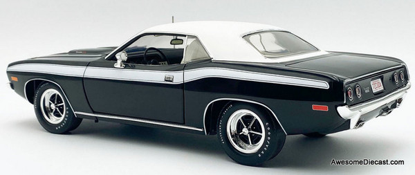 1972 Plymouth Cuda 340, Black 1:18 Diecast Model Car by ACME
