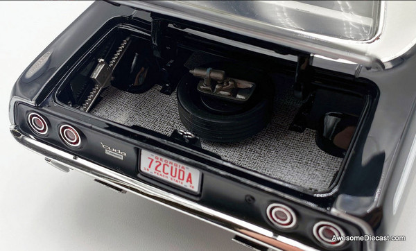 1972 Plymouth Cuda 340, Black 1:18 Diecast Model Car by ACME