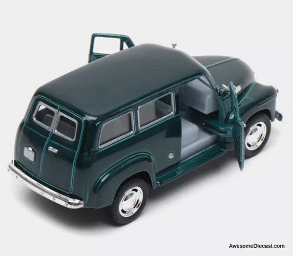 1950 GMC Carryall Suburban, Metallic Green 1:18 Diecast