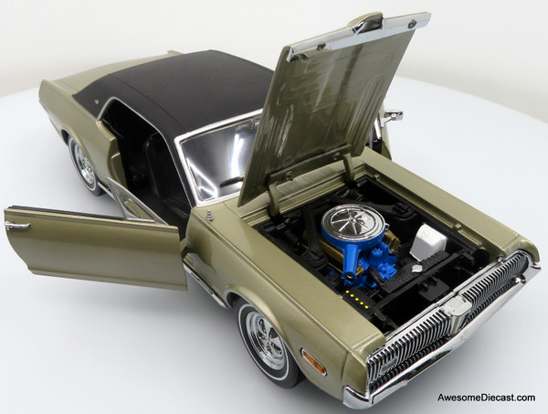 1968 Mercury Cougar XR7, Champagne 1:18 Model Car Replica by