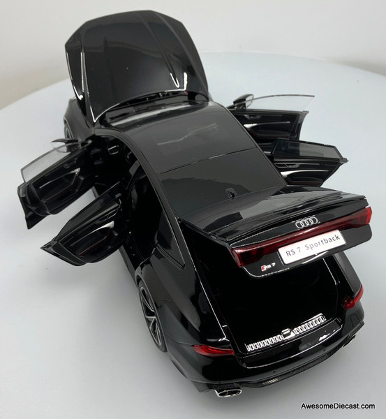 アウディ RS7 1/18 ブラック Audi RS7 Sportback, Black w/Sound & Light 1:18 Diecast Model