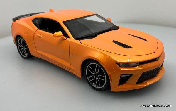 2016 Chevrolet Camaro, Metallic Orange 1:18 Diecast Model Car by Maisto