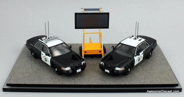 CHP Last 2 Ford Crown Victoria California Highway Patrol Set 1:64 Diecast Model Car by Rollin