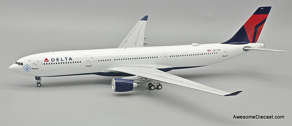 Airbus A330-300: Delta Airlines (Reg #N821NW) 1:200 Diecast Model