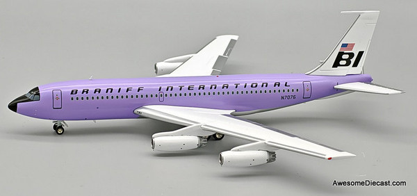 Boeing 720-027: Braniff International - Lavender Periwinkle Blue (Reg #N7076) 1:200 Diecast Model Plane by Inflight 200