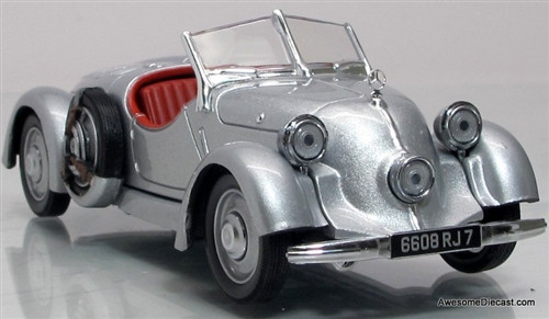 IXO 1:43 1935 Mercedes-Benz 150 Sport Roadster