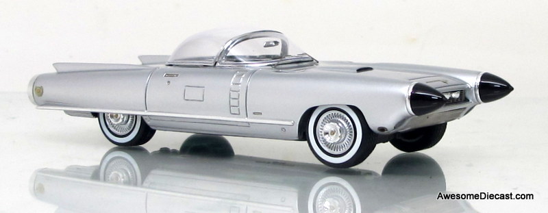 Minichamps 1:43 1959 Cadillac Cyclone XP 74 Concept