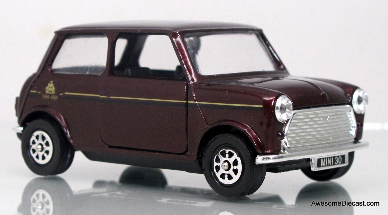 Corgi 1:36 1959-1989 Mini Cooper 30th Anniversary Edition