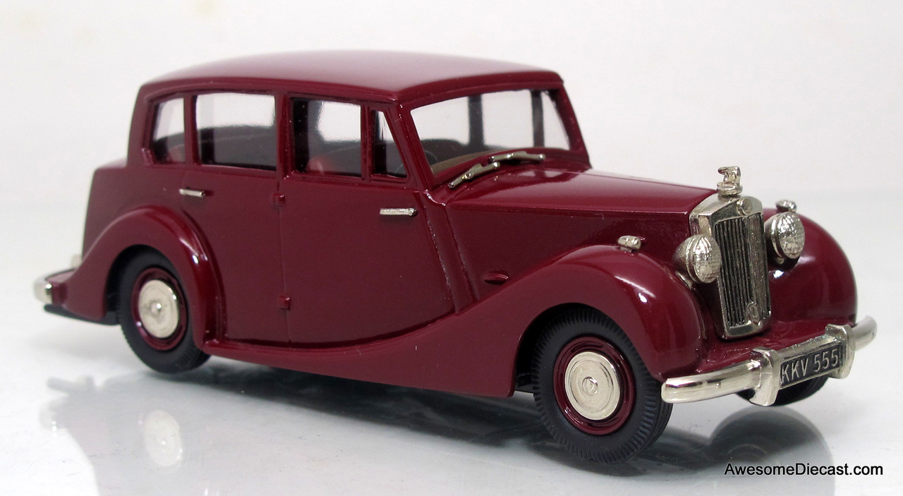 Lansdowne Models 1:43 1954 Triumph Renown MK II TDC Saloon 