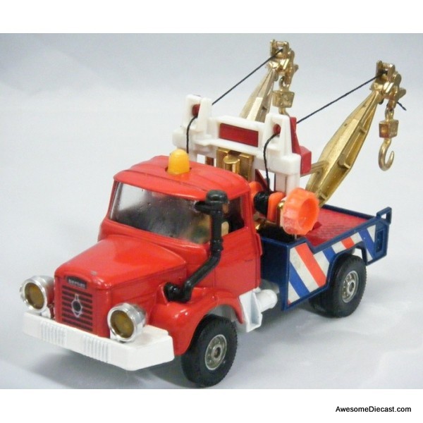 RARE!! Corgi 1:50 Berliet Heavy Duty Wrecker Truck