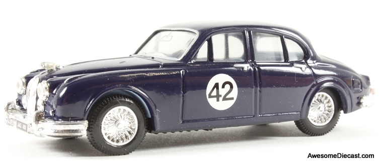 Corgi 1:43 Jaguar MK2, Blue 'Stirling Moss'