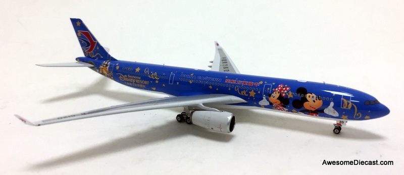 Phoenix Models 1:400 Airbus A330-300: China Eastern Airlines, Shanghai Disney Resort