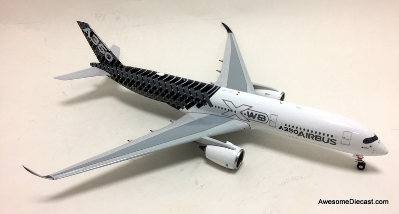 Phoenix 1:200 Airbus Industries  In House A350-900: Carbon Fiber Livery