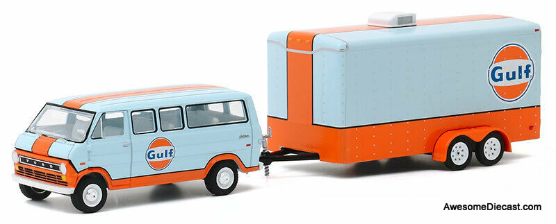 Greenlight 1:64 1972 Ford Club Wagon & Enclosed Car Trailer: Gulf Oil