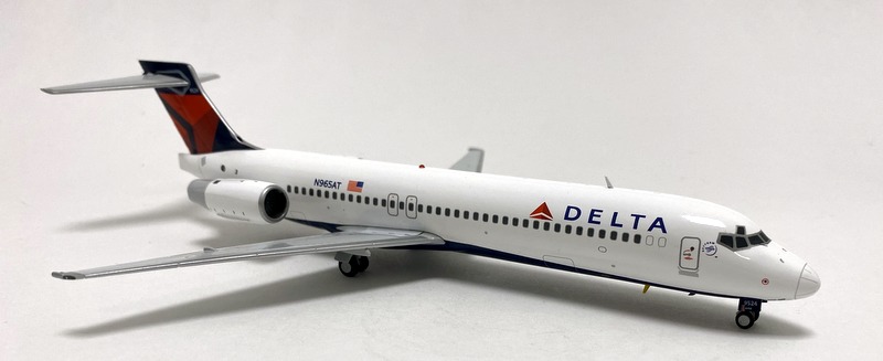 Gemini 200 1:200 Boeing 717-200: Delta Airlines