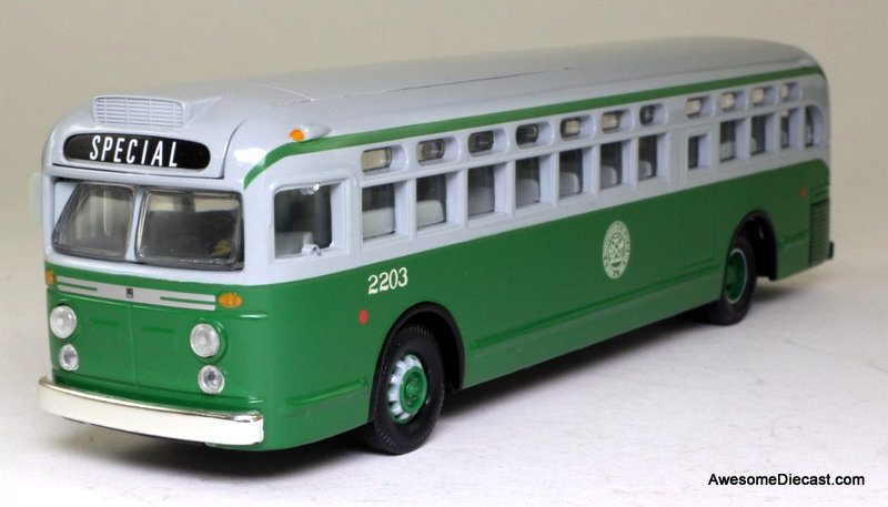 Corgi 1:50 GM TDH-4507 New York Public Service
