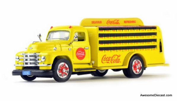 Motor City Classics 1:50 1955 Diamond T Delivery Truck: Coca Cola