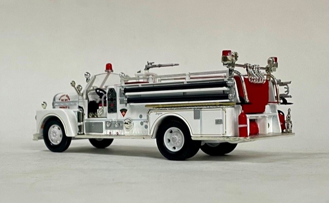 Corgi Estate Collection 1:50 1962 Seagrave Model 900 B 70th Anniversary Series: River Edge F.D.