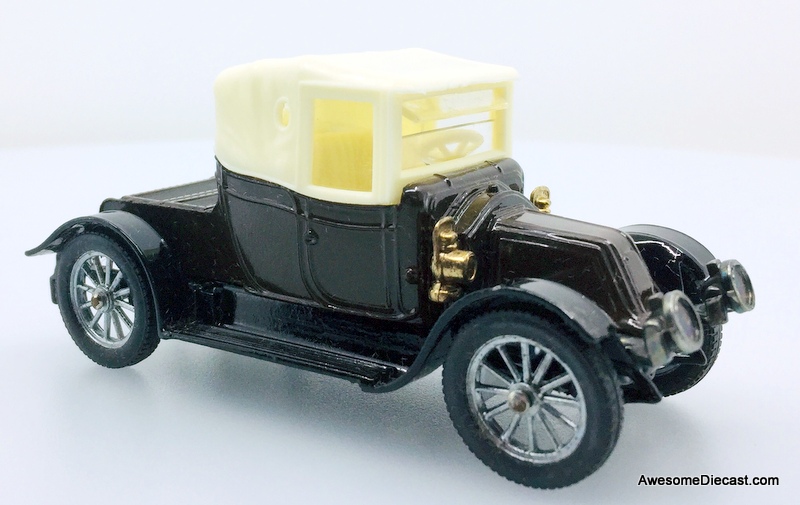 Corgi 1910 Renault Type AG Convertible, Brown Corgi 1910 Renault Type AG Convertible, Brown