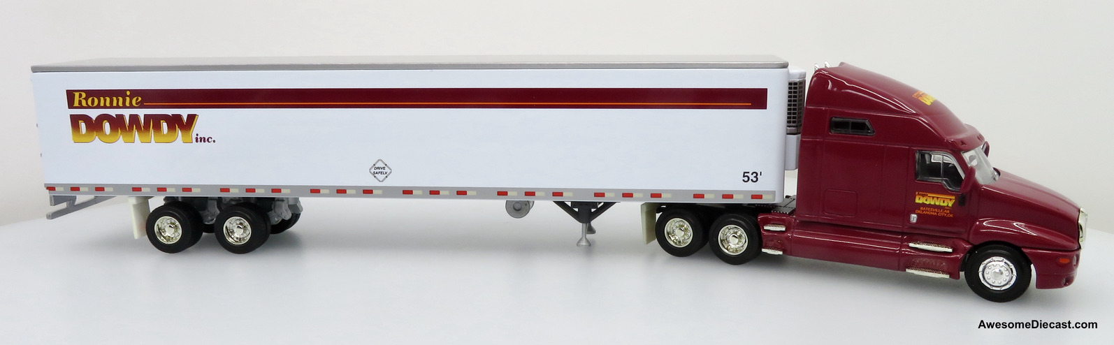 Only One! PEM Hartoy 1:64 Kenworth T2000 Sleeper Cab w/ 53' Refrigerated Trailer: Ronnie Dowdy