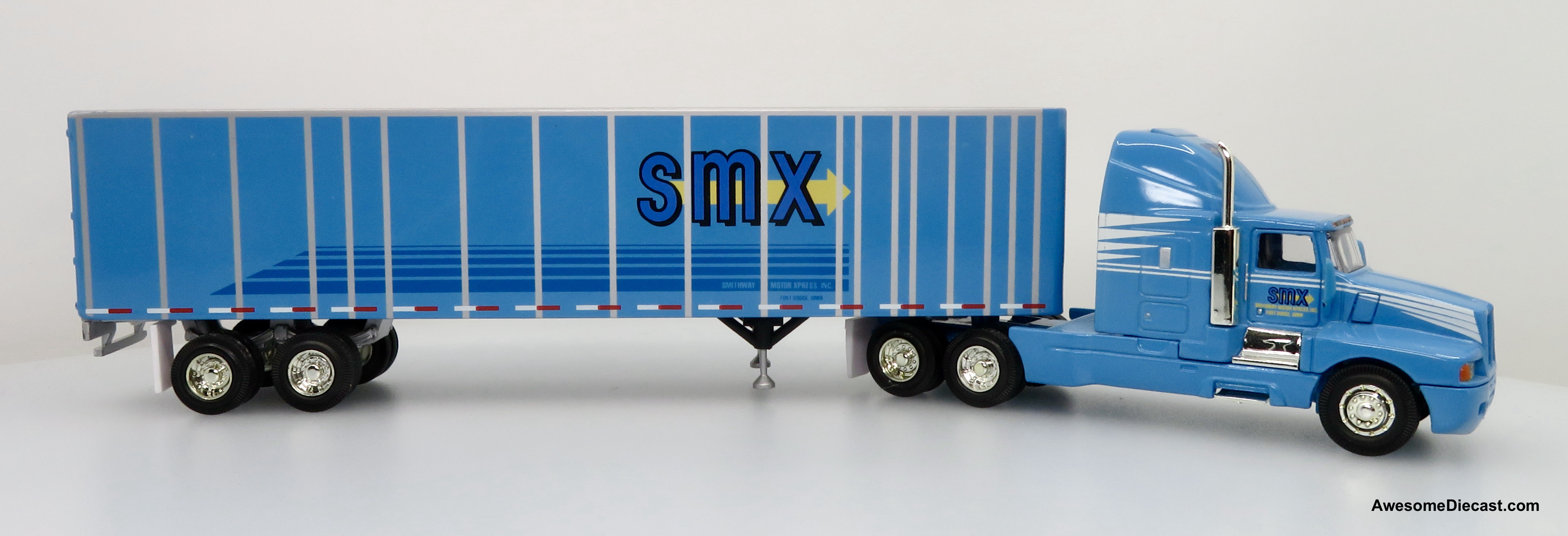 Only One! PEM Hartoy 1:64 Kenworth T600 Sleeper Cab w/ 45' Trailer: Smithway Motor Xpress (SMX)