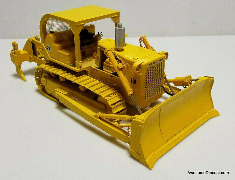 RARE!! First Gear 1:25 International TD-25 Crawler