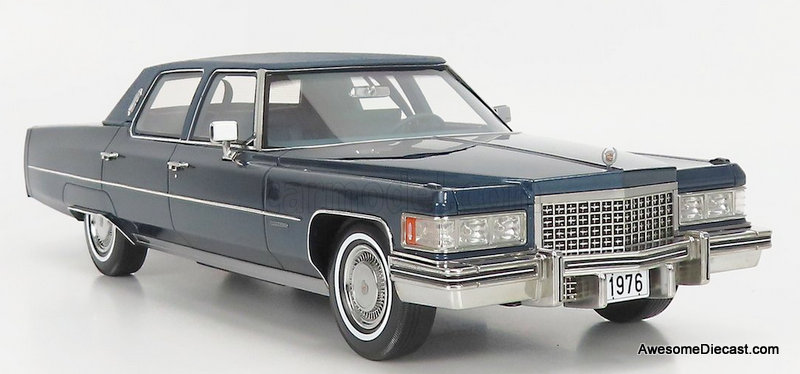 Stamp Models 1:18 1976 Cadillac Fleetwood Brougham, Commodore Blue Metallic