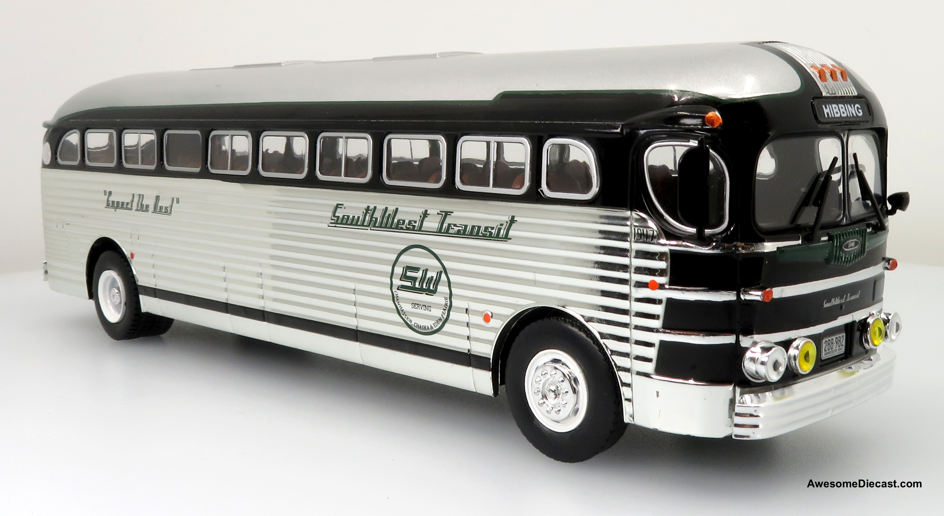 Iconic Replicas 1:43 GM PD4151 Silversides Coach: Southwest Transit