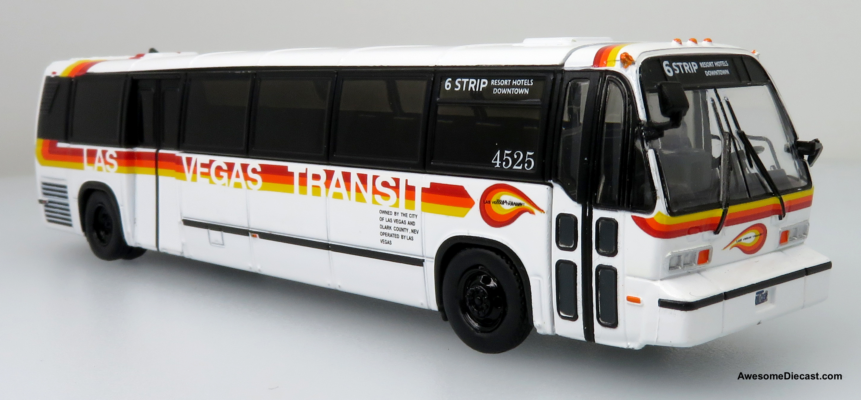 Iconic Replicas 1:87 1999 TMC RTS Transit Bus: Las Vegas Transit