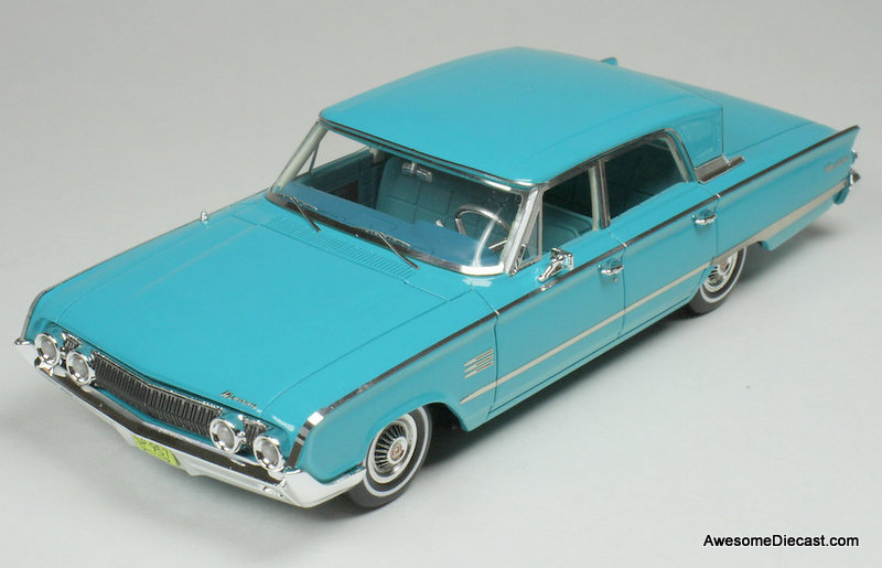 Goldvarg Collection 1:43 1964 Mercury Park Lane Breezeway, Peacock