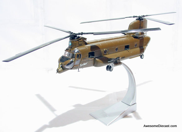 Corgi 1:72 Boeing CH-47A Chinook US Army 53rd Avaition Det Guns-A-Go-Go, "Easy Money", Vietnam 1966