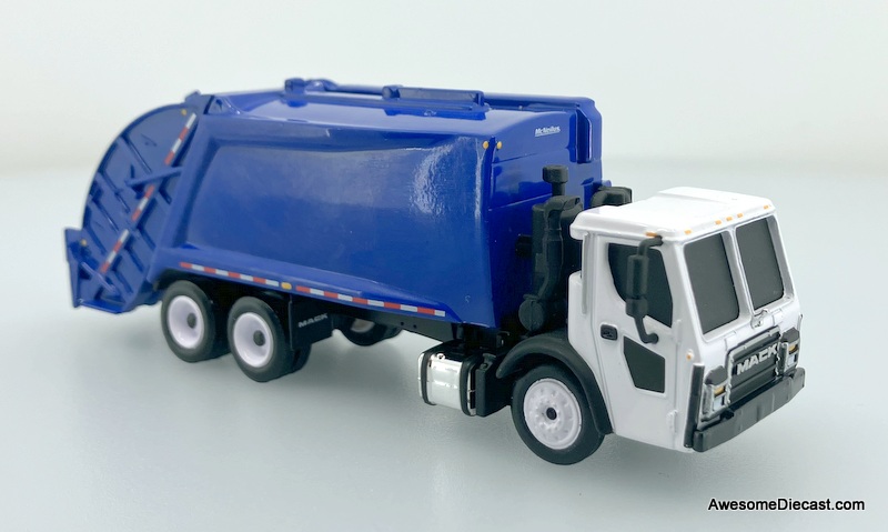 First Gear 1:87 Mack LR w/McNeilus Rear Load Refuse Body, Blue/White