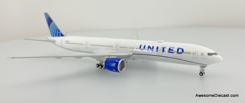 Gemini Jets 1:400 Boeing 777-300ER: United Airlines (Reg #N2352U)