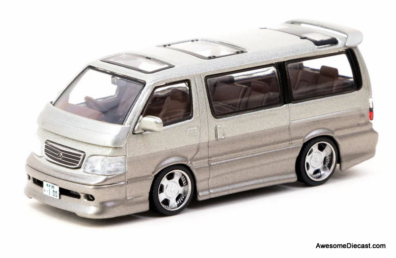 TARMAC   TOYOTA Hiace Wagon Custom2台セット 1/64 Tarmac Works Toyota Hiace Wagon Custom (White) Special
