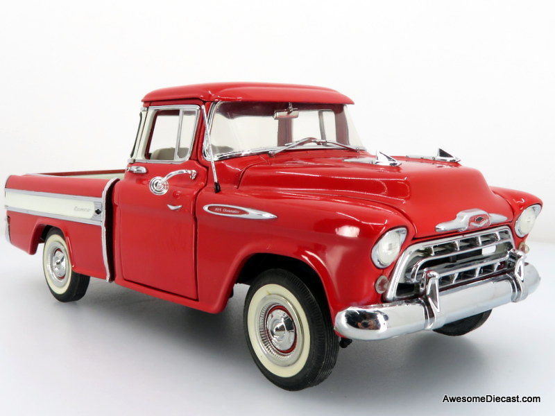 Danbury Mint 1:24 1957 Chevrolet Cameo Pick-Up Truck, Cardinal Red & Bombay Ivory