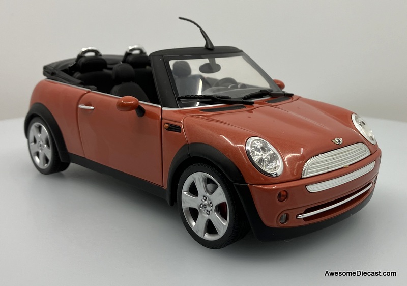 Hot Wheels 1:18 Mini Cooper Convertible, Metallic Orange