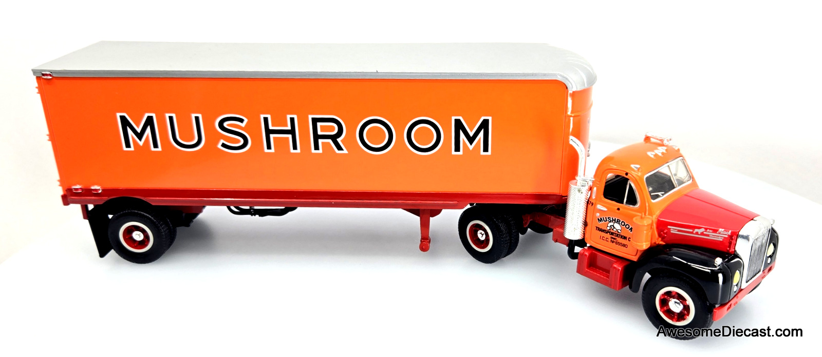 First Gear 1:34 1960 Mack Model B-61 Tractor & Trailer, Orange: Mushroom Transportation