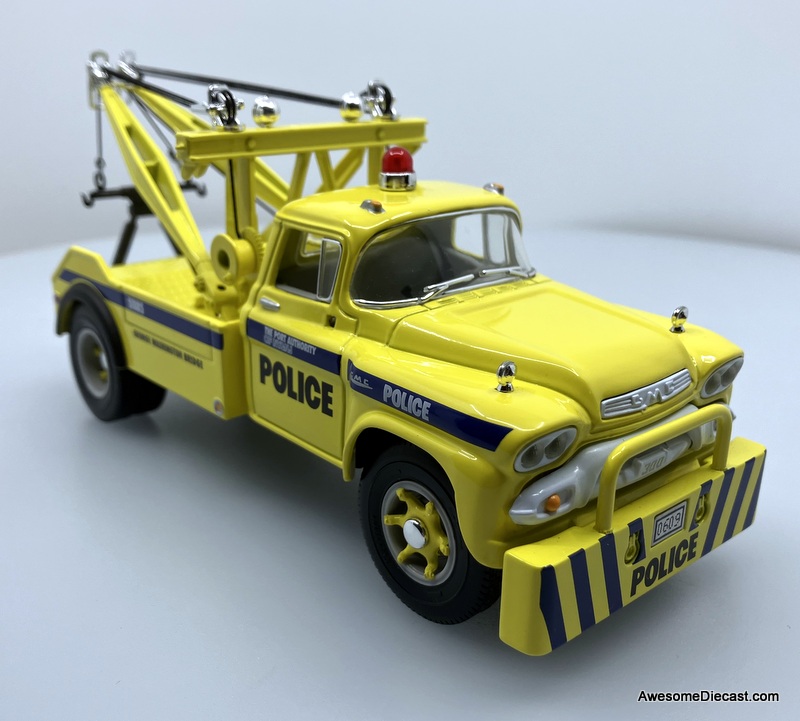 1958 GMC Tow Truck: Port Authority Of New York & New Jersey Police, Yellow 1:34 Diecast Model Truck by First Gear