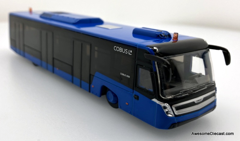 Cobus 3002 Airport Shuttle Bus, Blue 1:87 Model Bus by NZG