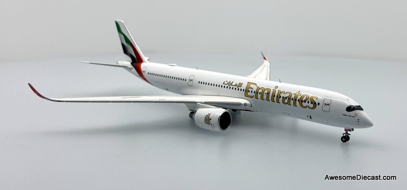 Airbus A350-900: Emirates (Reg #A6-EXB) 1:400 Diecast Model
