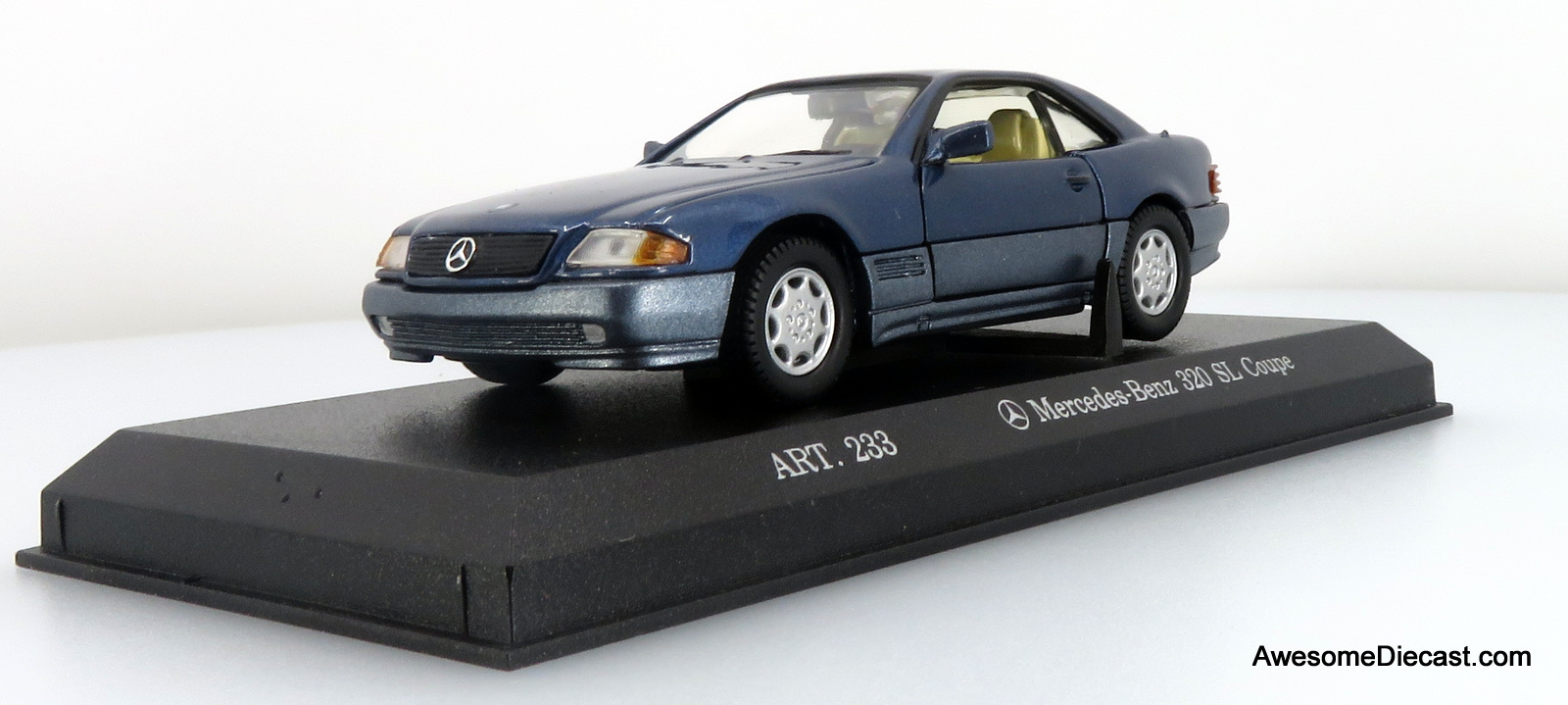 Mercedes-Benz 320 SL Coupe, Blue 1:43 Contemporary Diecast by Detail Cars