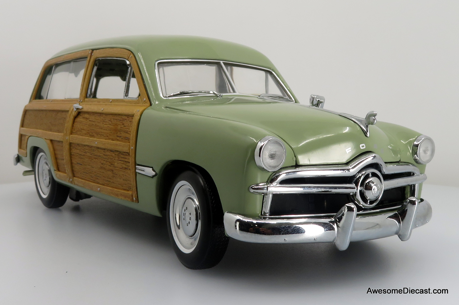 ミニカー 1949 FORD WOODY STATION WAGON 1949 Ford Woody Wagon 1:24 scale GREEN by Sunnyside | eBay