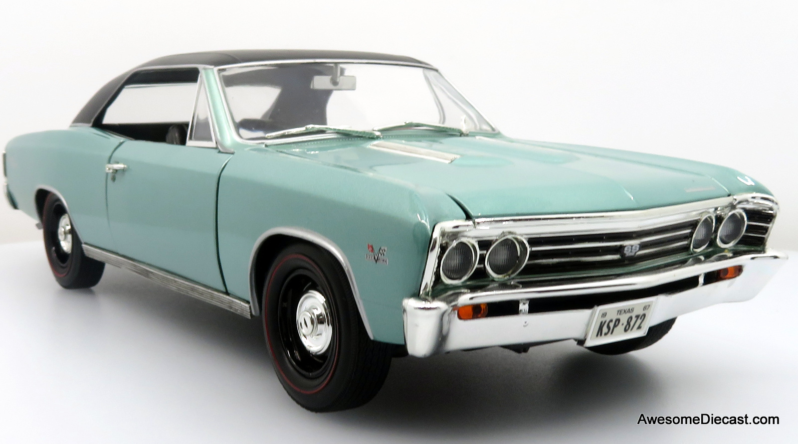 1967 Chevrolet Chevelle SS 396, Marina Blue 1:18 Diecast Model Car by American Muscle