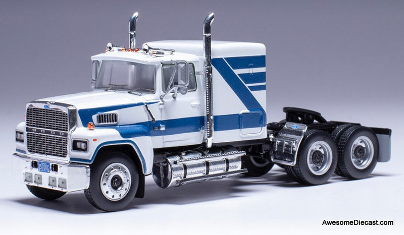 1978 Ford LTL 9000 Sleeper Tractor, White/Blue 1:64 Diecast Model