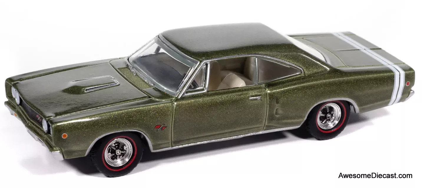 1968 Dodge Coronet R/T, Medium Green Poly 1:64 Diecast Model Car by Auto World
