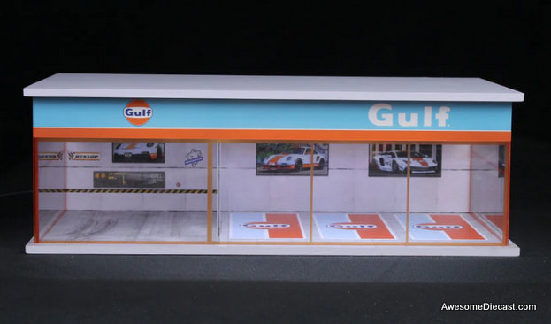 Gulf Showroom & Workshop w/Lighting 1:64 Diorama by MoreArt