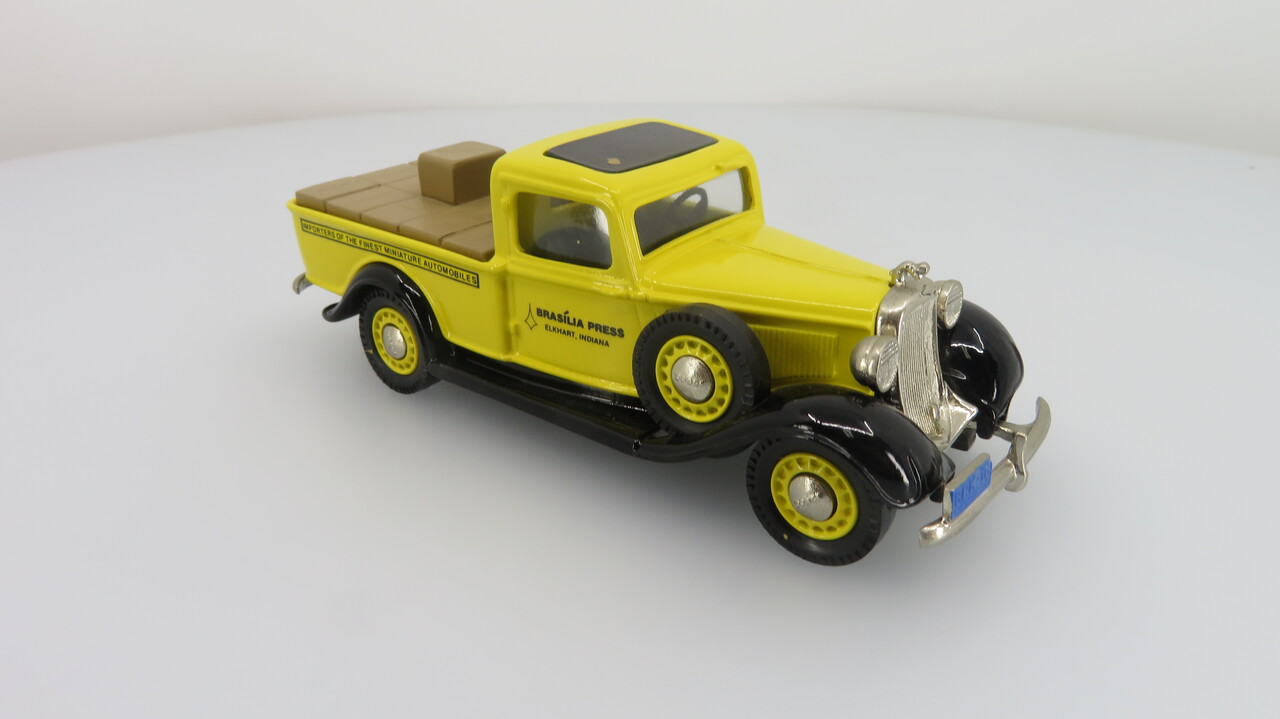 1935 Dodge Pick-Up Brasilia Press, Yellow 1:43 White Metal Model Car by Brooklin Models