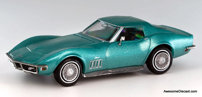 1969 Chevrolet Corvette C3, Metallic Green 1:87 ABS plastic Model Car by Brekina